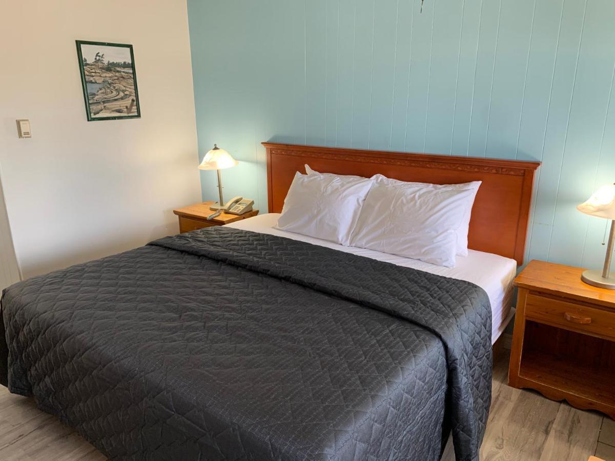 Town & Country Motel Parry Sound Esterno foto