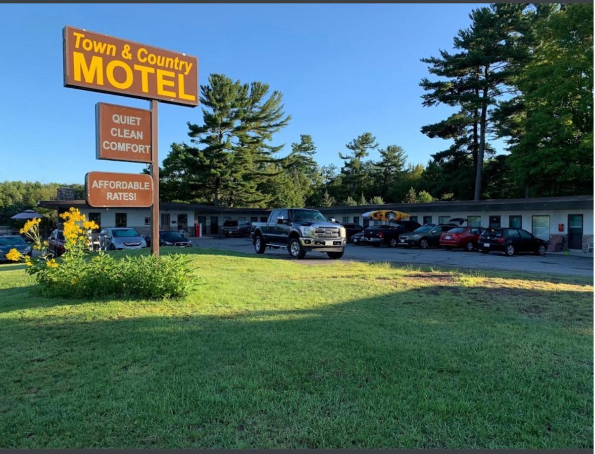Town & Country Motel Parry Sound Esterno foto