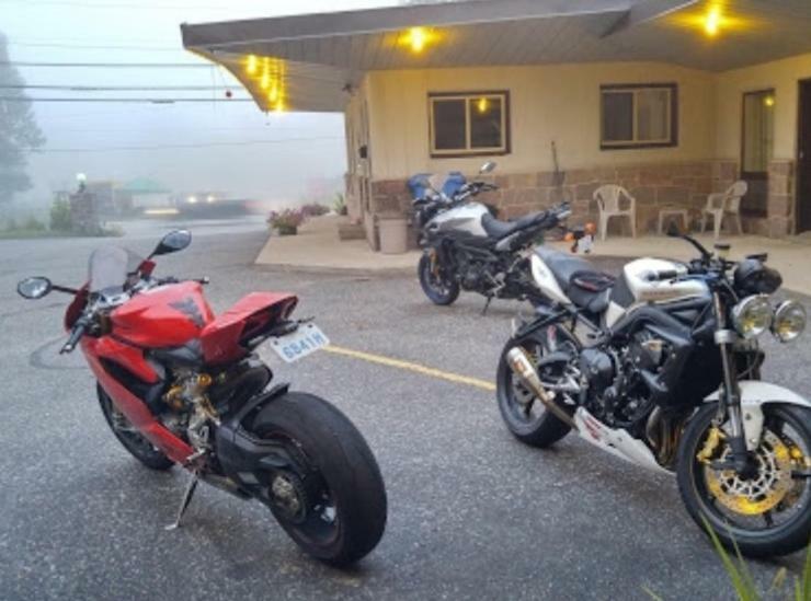 Town & Country Motel Parry Sound Esterno foto